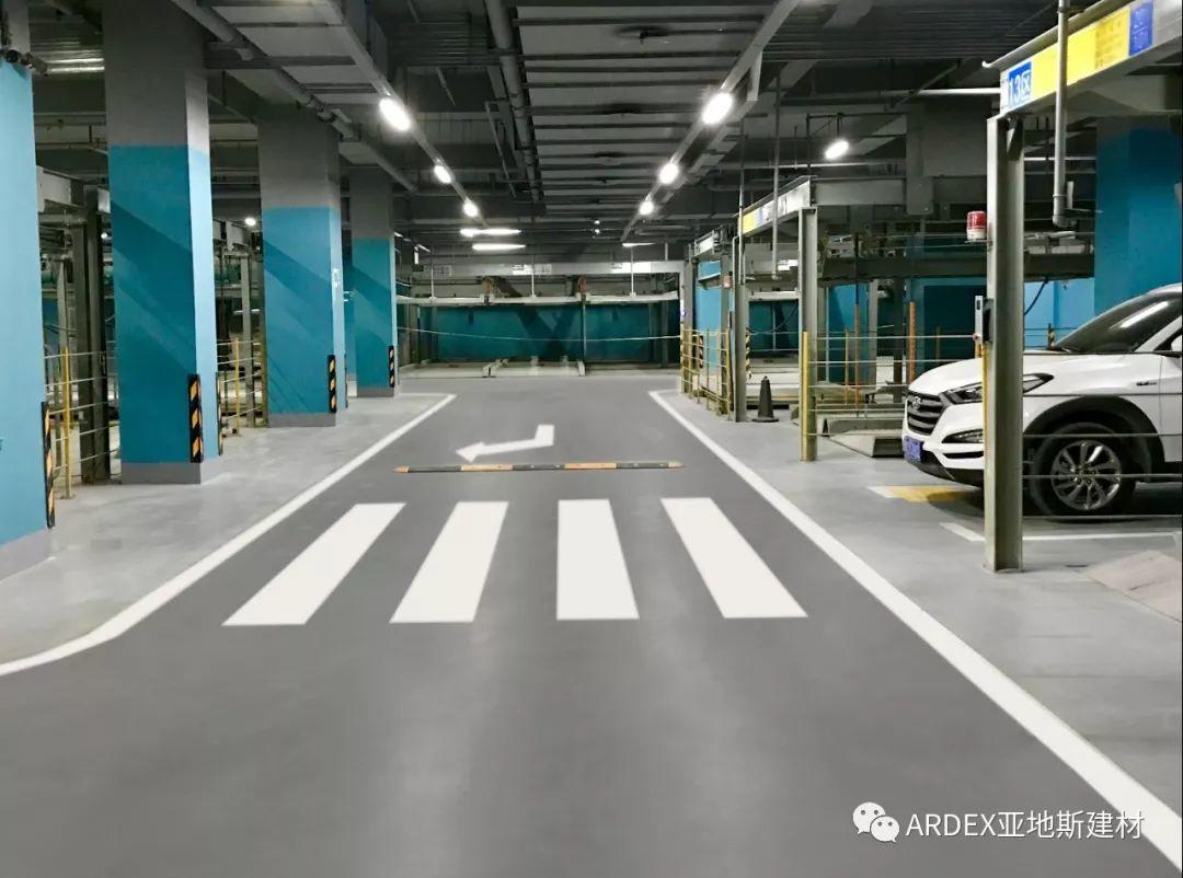 體驗升級！本色水泥基自流平系統重塑2萬平地下車庫，不僅僅是感官