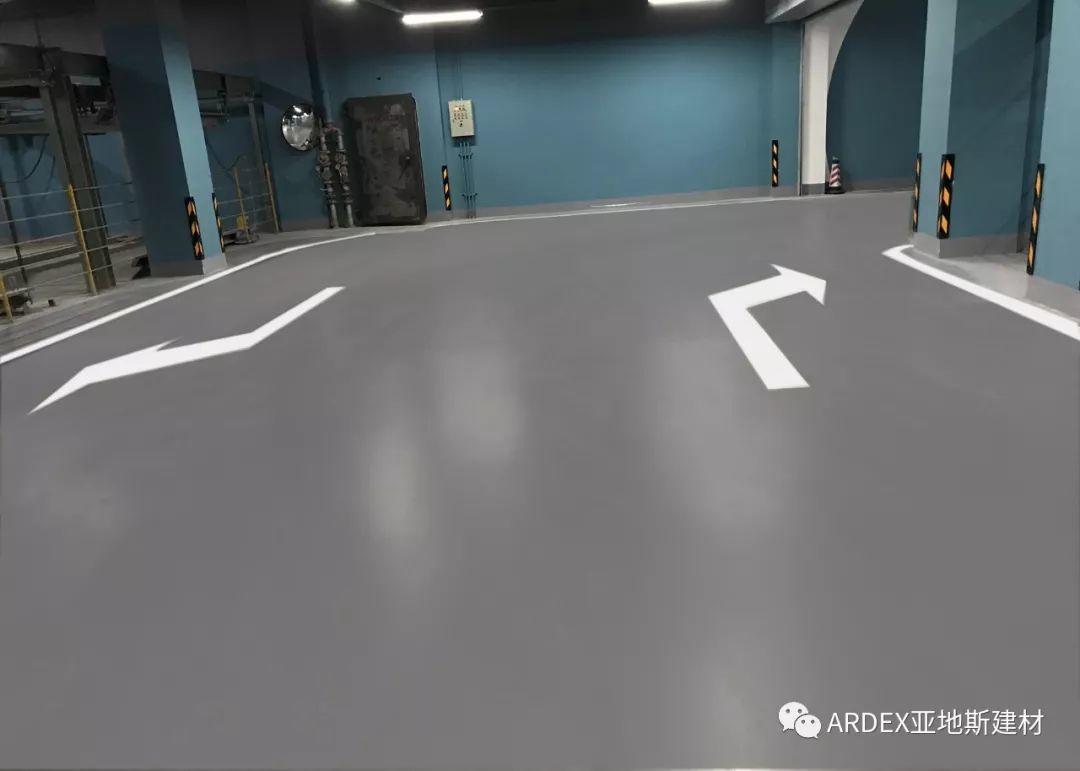 體驗升級！本色水泥基自流平系統重塑2萬平地下車庫，不僅僅是感官